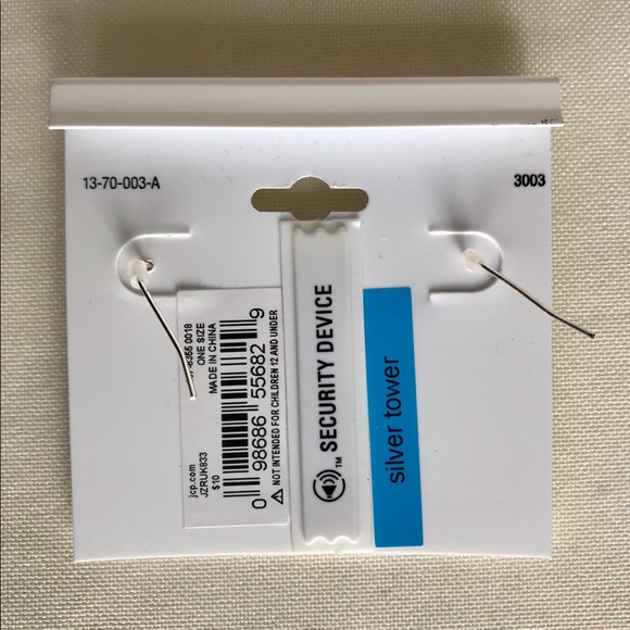 2 pairs Liz Claiborne earrings - Picture 3 of 9